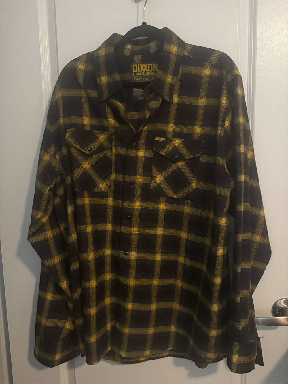 DIXXON Black and Gold Plaid Men’s Flabbel Shirt
